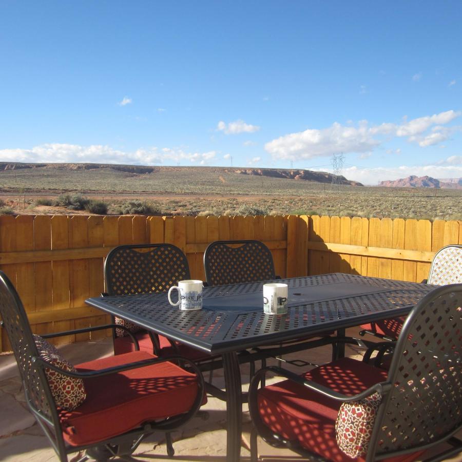Local View Pet Friendly Boat Parking Close To Antelope Canyon Horseshoebend Page Exterior foto